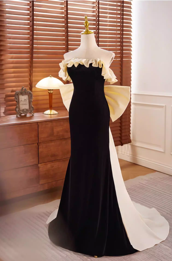 Fitted Strapless Black Long Evening Mermaid Dress Bow Train Ruffles Prom Dress AP5637