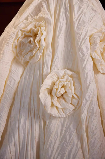 Sweet Strapless A-Line Bridal Gowns Handmade Flowers Wedding Dress AP5688
