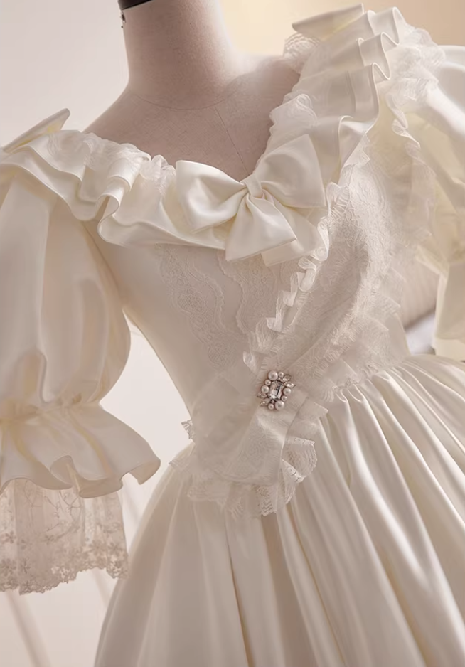 Superb A-Line Satin V Neck Bridal Gowns Short Sleeve Crystal Bows Lace Wedding Dress AP5820