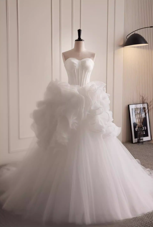 Amazing Strapless A-Line Layered Tulle Bridal Gowns Handmade Flowers Wedding Dress AP5822