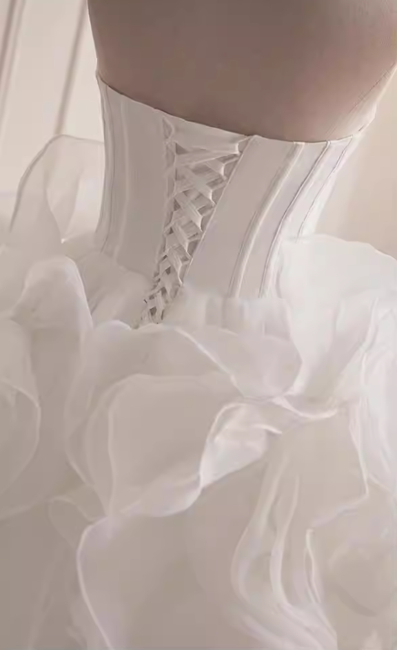 Amazing Strapless A-Line Layered Tulle Bridal Gowns Handmade Flowers Wedding Dress AP5822