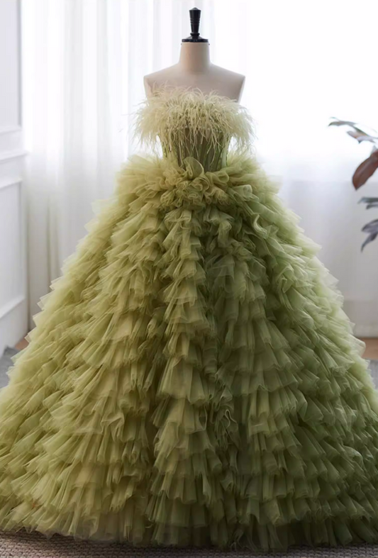 Splendid Strapless A-Line Sweet 16th Gowns Ruffles Tulle Feather Prom Dress AP5825