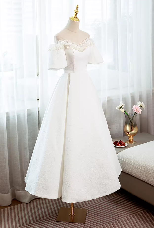 Delicate Off-Shoulder A-Line Bridal Gowns Lace Tassel Textured Wedding Dress AP5889