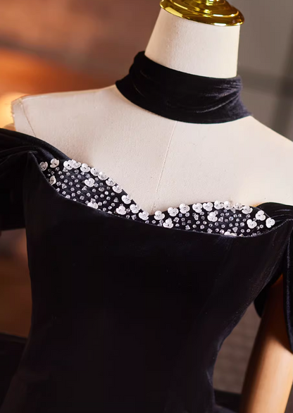 Unique Off-Shoulder Black Mermaid Sweet 16th Dresses Bow Beads Appliques Prom Dress AP5943