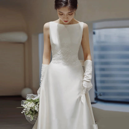 French Style Jewel Neck Wedding Dress With Veil Appliques A-Line Bridal Dress With Train AP7012