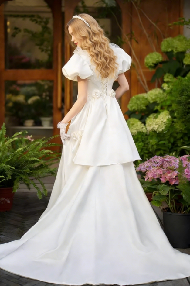 Flattering A-Line Ruffled Lace V Neck Bridal Gowns Short Sleeve 3D Appliques Satin Wedding Dress AP6035