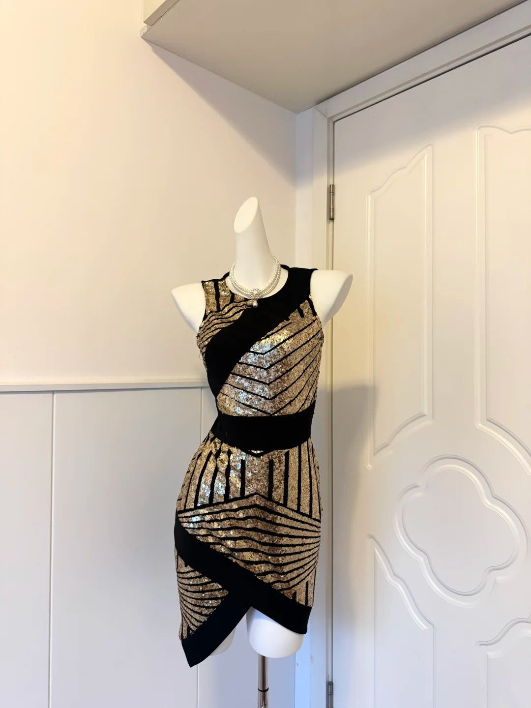 Retro Jewel Neck Sheath Birthday Gowns Sequins Homecoming Dress AP6052