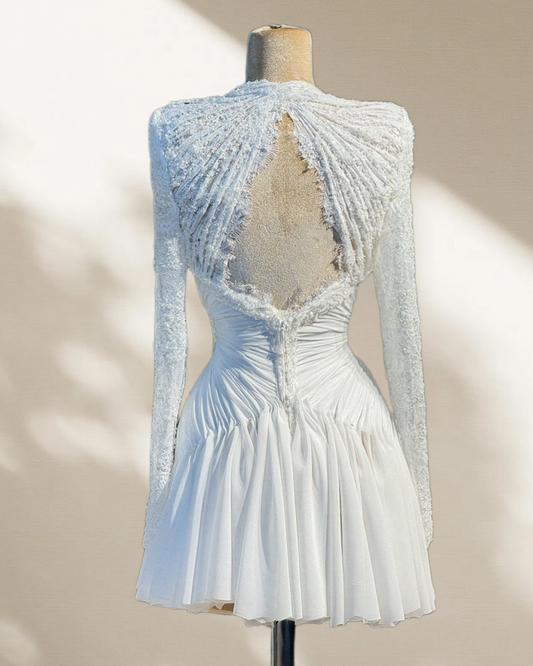 Fresh V Neck A-Line Backless Birthday Gowns Long Sleeve Sequins White Homecoming Dress AP6072