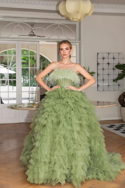Vogue Strapless A-Line Ruffled Tulle Sweet 16th Gowns Pearls Sequins Feather Prom Dress AP6124