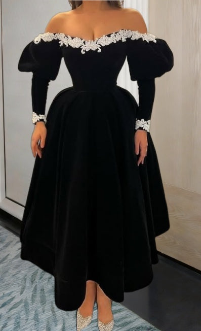 Fascinating Off-Shoulder A-Line Sweet 16th Dresses Black Long Sleeve Appliques Pearls Prom Dress AP6151