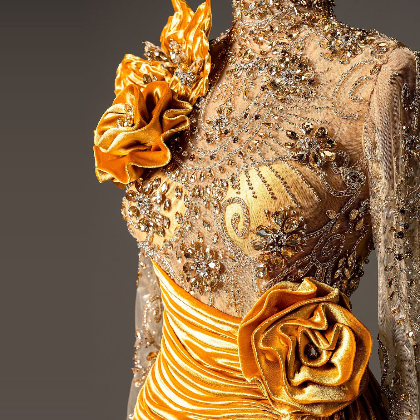 Sheen High Collar Sheath Evening Dress Rhinestones Handmade Flowers Long Sleeve Prom Dress AP6180