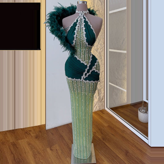 Unique Pleated Sheath Halter Neck Evening Gowns Crystals Feather Prom Dress AP6272