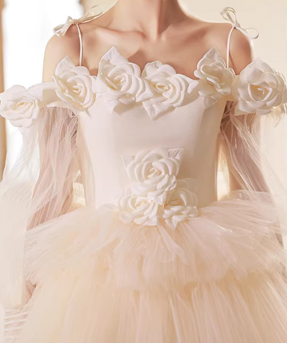 Modern Spaghetti Strap Long Sleeve A-Line Evening Gowns 3D Appliques Tiered Tulle Prom Dress AP6288