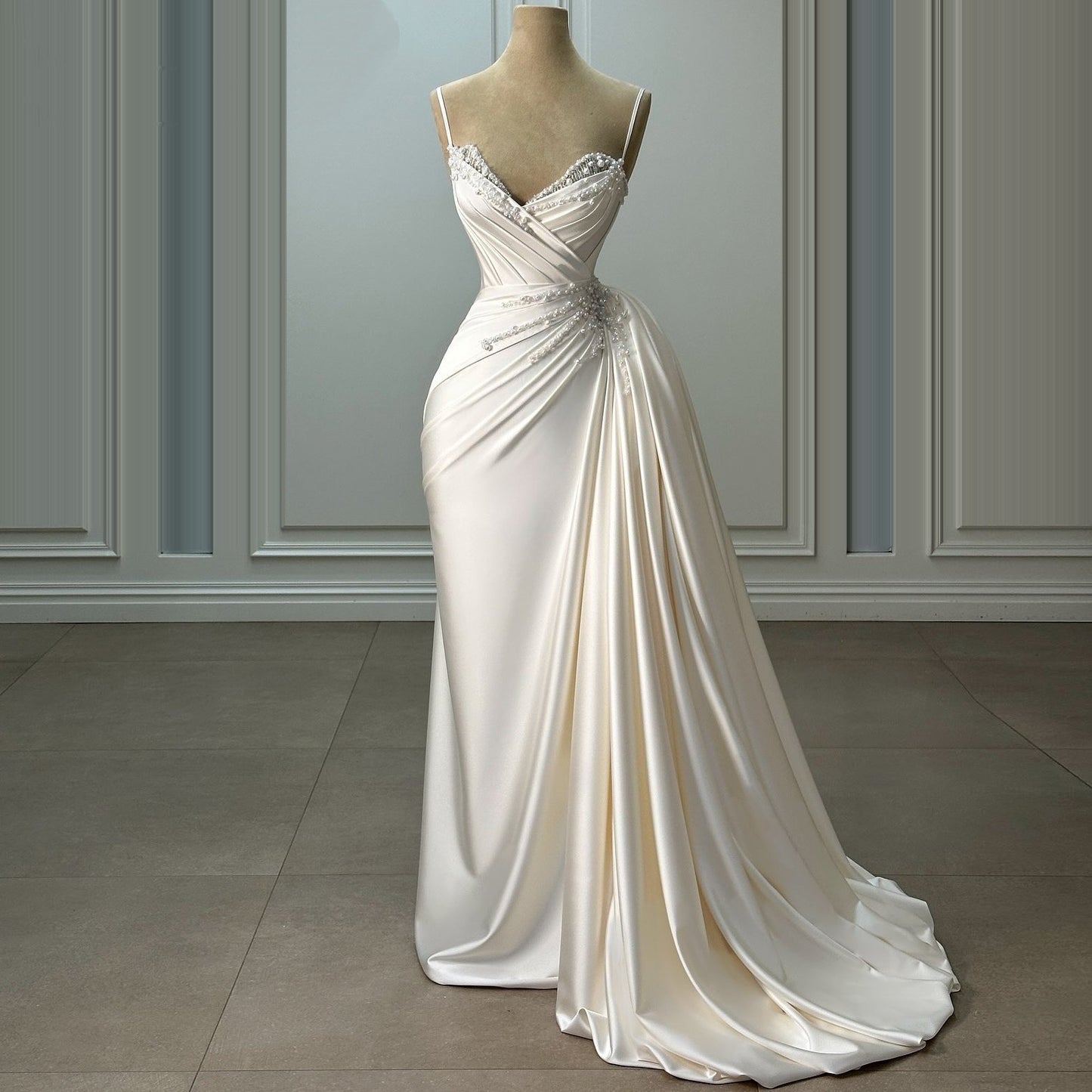 Gorgeous Spaghetti Strap Beading Sheath Bridal Gowns Pleated Satin Wedding Dress AP6414