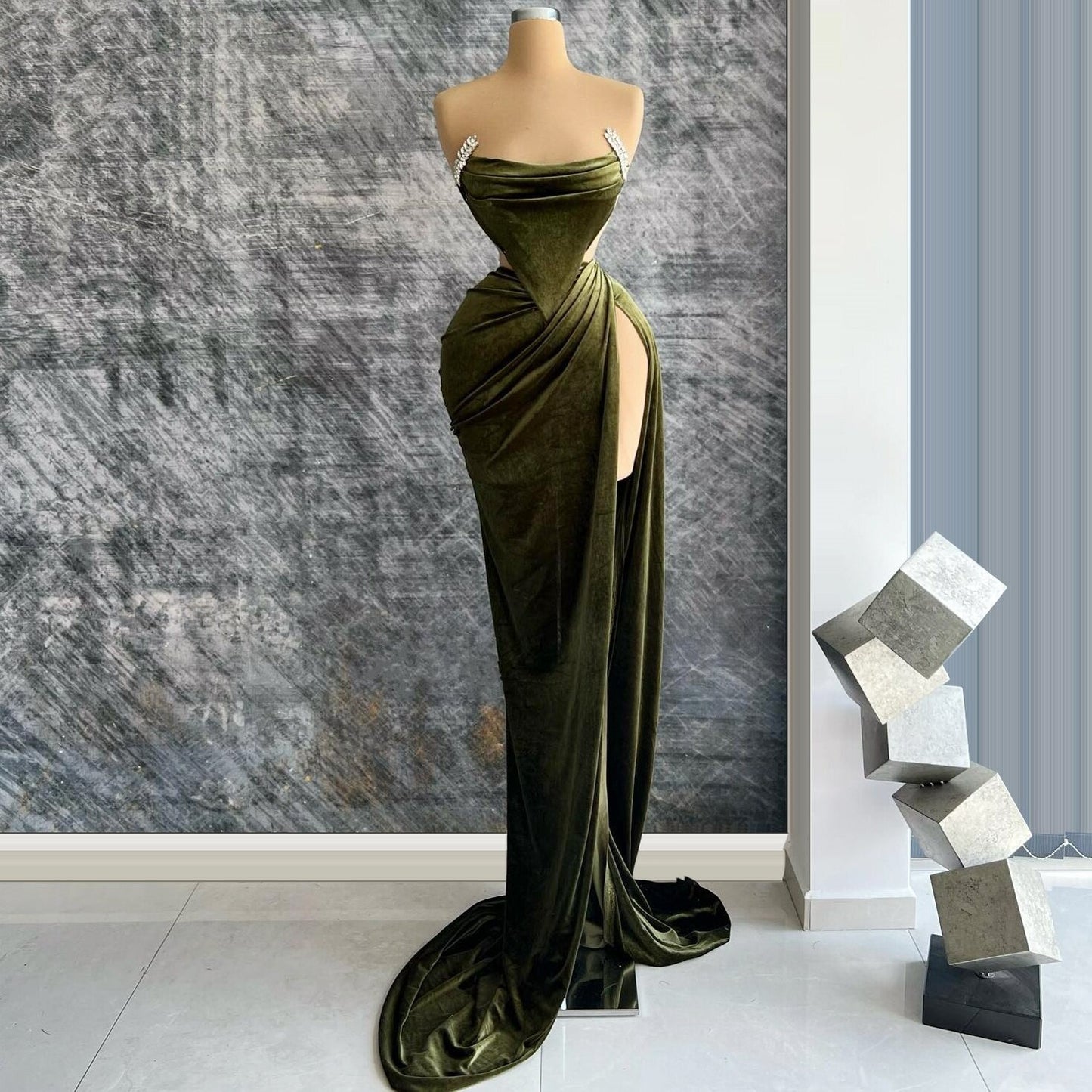 Fancy Sheath High-Slit Evening Dresses Strapless Beading Prom Dress AP6442