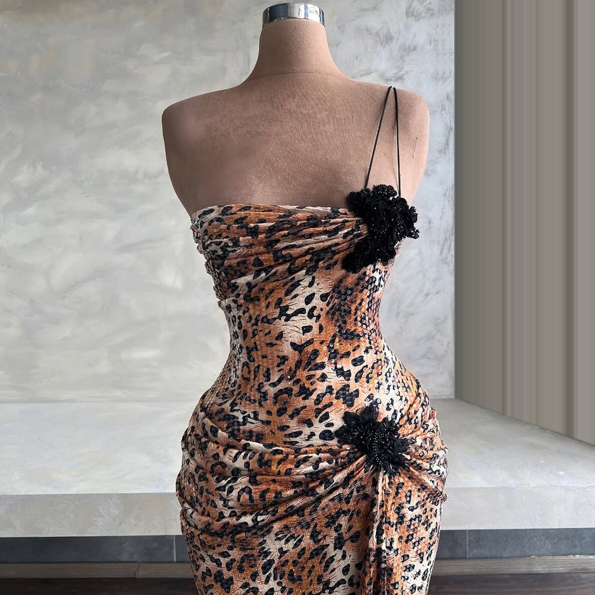 Ornate Sheath One Shoulder Sequins Evening Dresses Beading Appliques Leopard Prom Dress AP6487