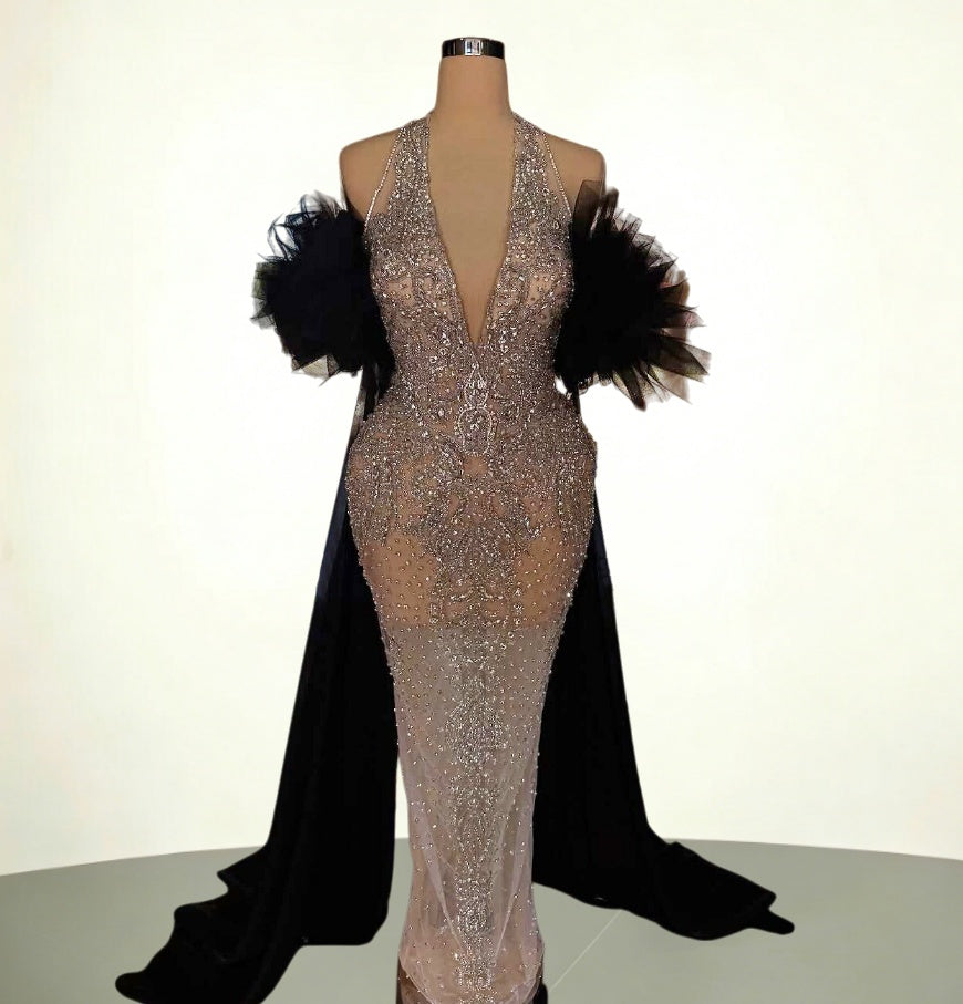 Luxury Halter Neck Evening Gowns With Tulle Train Sheath Beading Sequins Prom Dress AP6491