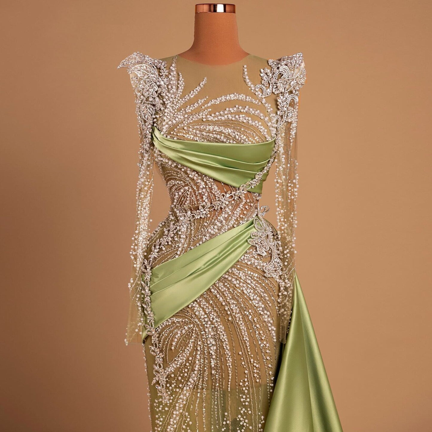 Charming Jewel Neck Long Sleeve Evening Dress Sheath Sequins Beading Prom Dress AP6513