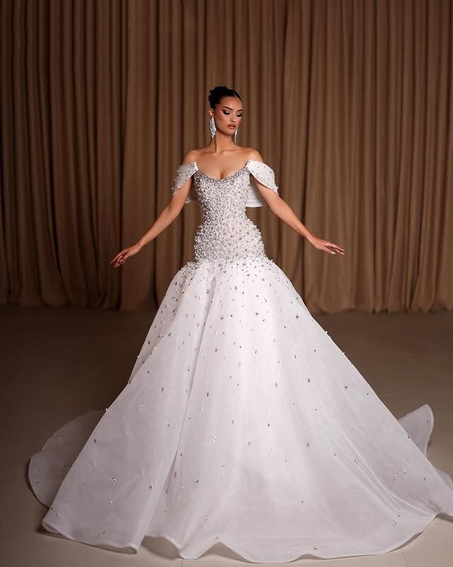 Enchanting Off-the-Shoulder Wedding Dress Aesthetic Beaded Mermaid Bridal Gowns AP6629