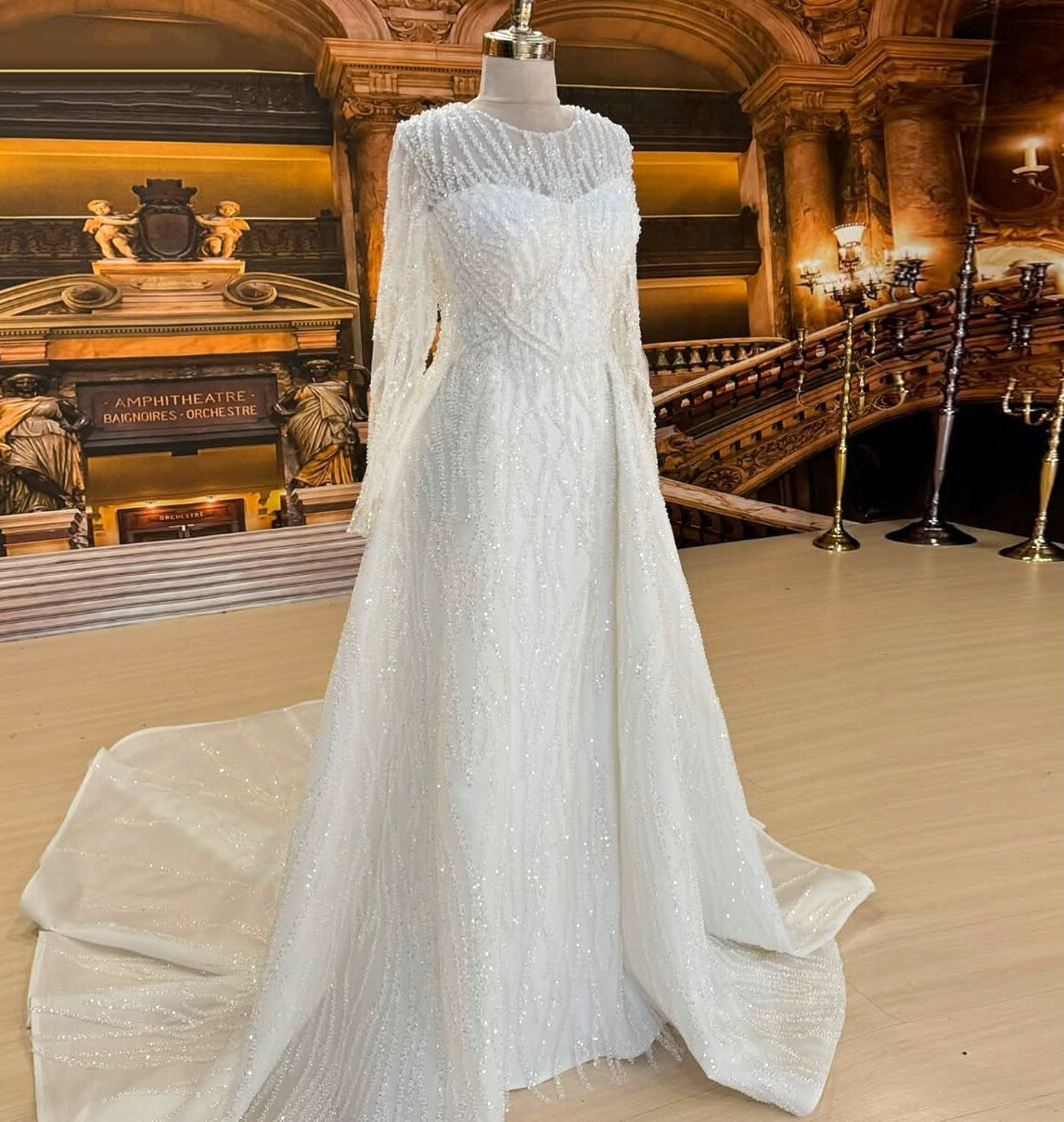 Elegant Jewel Neck Wedding Dress Long Sleeve A-Line Sequins Bridal Dress AP6658