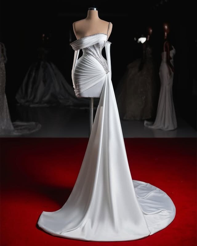 Fashionable Long Sleeve Wedding Dress Sheath Beaded Short Bridal Outfits AP6678