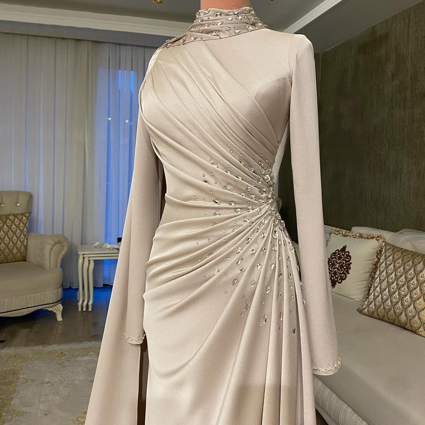Simple Wedding Dress Crystals Gathered Sheath Long Sleeve Bridal Party Outfits AP6683