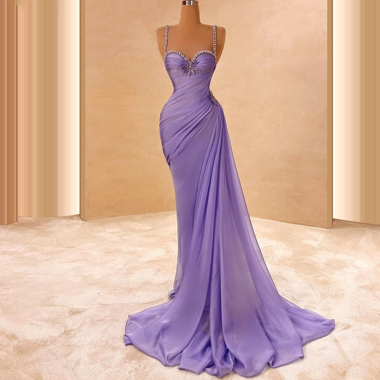 Vogue Spaghetti Strap Purple Prom Dresses Beads Appliques Formal Outfits Sheath Evening Dress AP6694