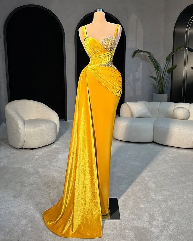 Eye-Catching Spaghetti Strap Yellow Prom Dresses Beaded Sheath Formal Outfits AP6724