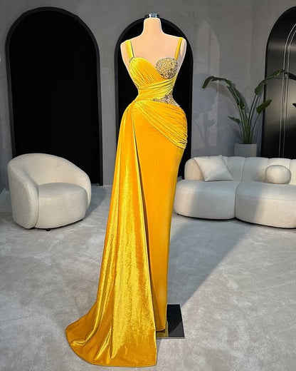 Eye-Catching Spaghetti Strap Yellow Prom Dresses Beaded Sheath Formal Outfits AP6724