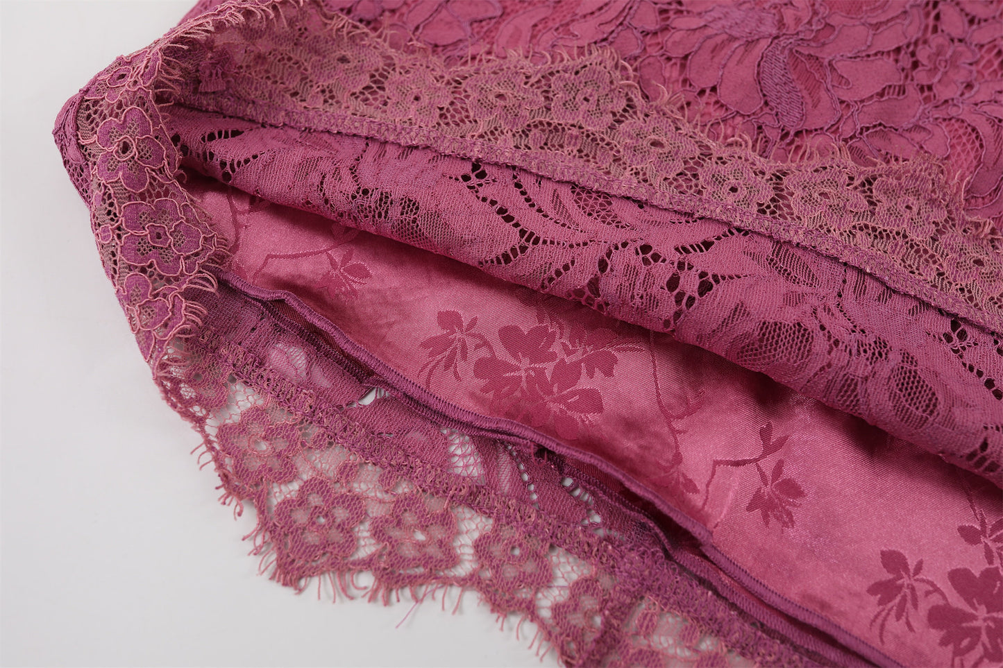 Alluring Magenta Lace Strapless Sheath Cocktail Dress Evening Outfit Midi Dress AP6753
