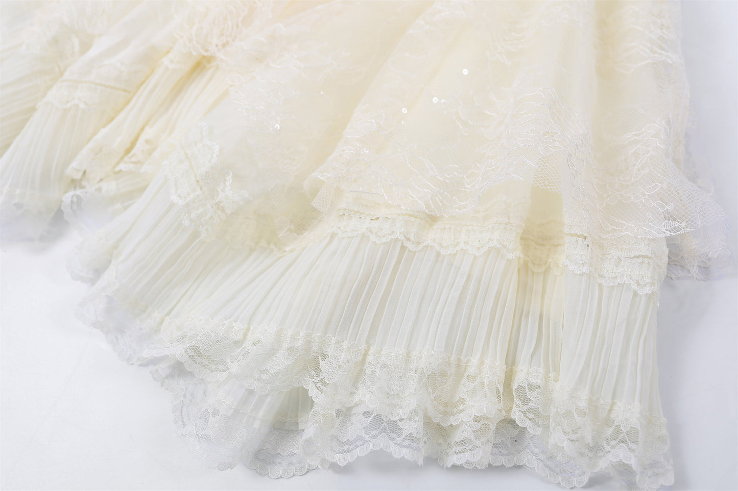 Minimalist Smocked Spaghetti Strap Top Tiered Maxi Skirt Ethereal Cream Lace Tulle Set A-Line Long Dress AP6764