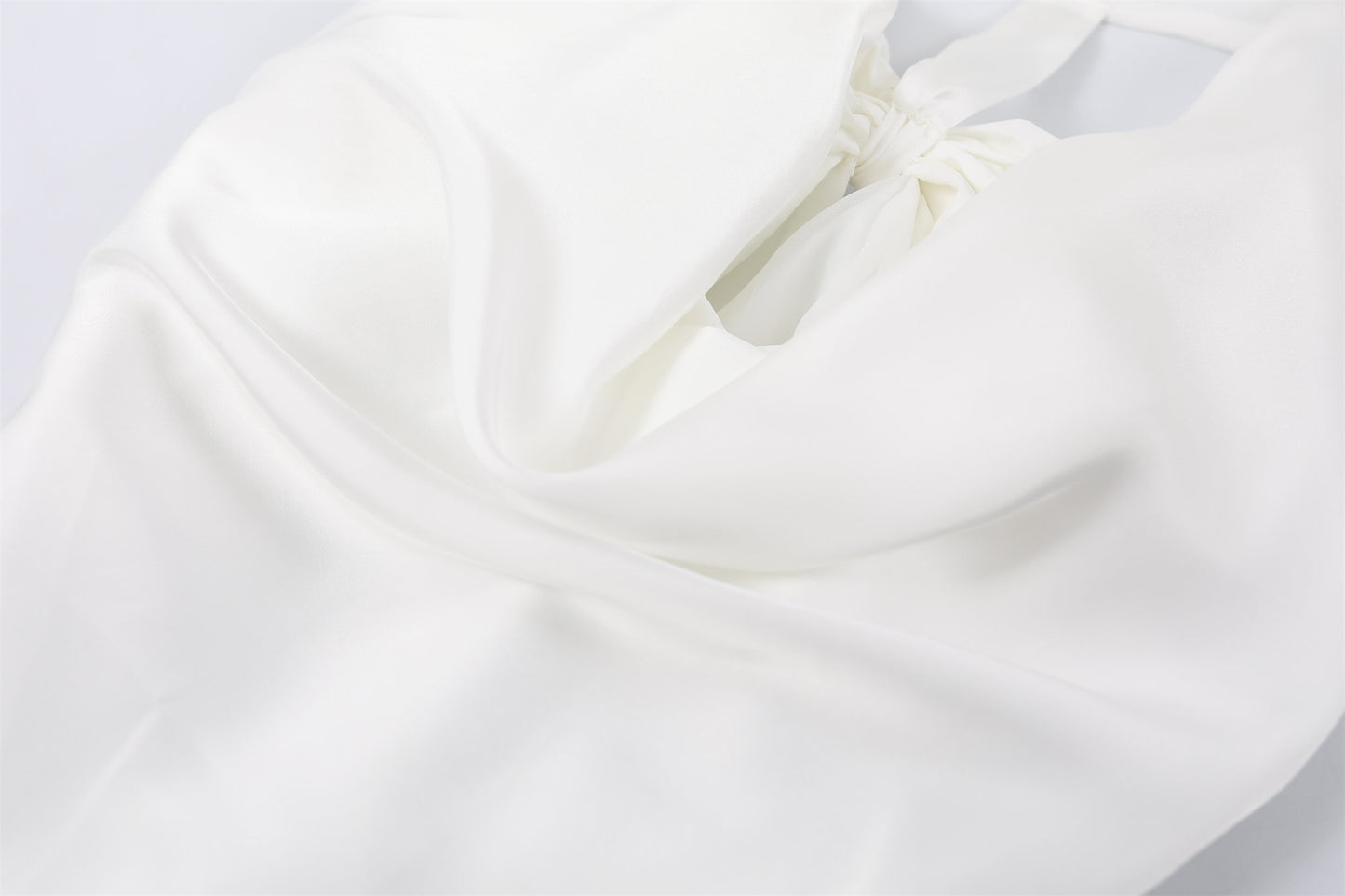 Trendy Back Bow Cutout Maxi Dress Elegant White Draped Neckline Wedding Guest Looks Mermaid Long Dress AP6776