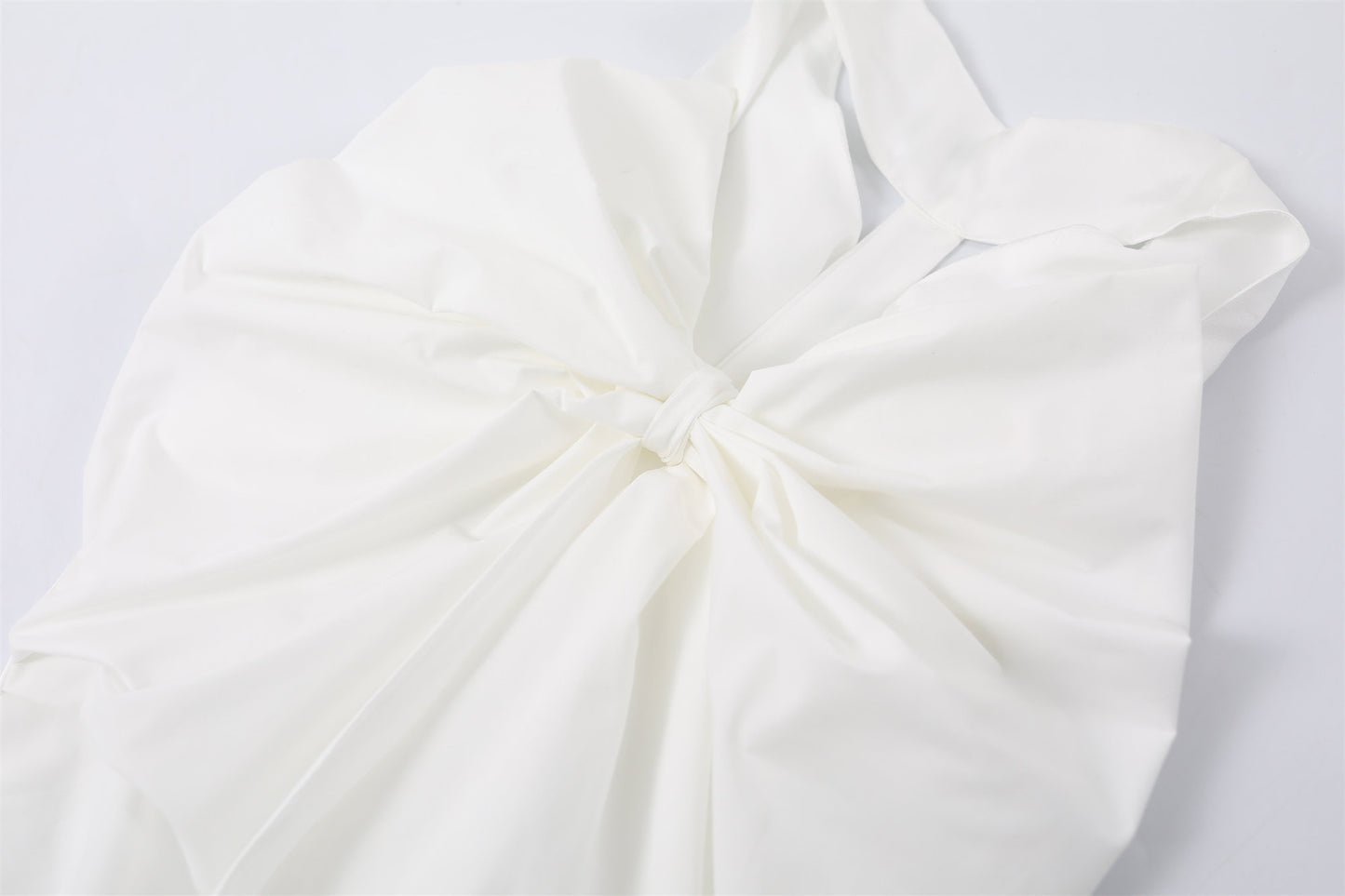 Trendy Back Bow Cutout Maxi Dress Elegant White Draped Neckline Wedding Guest Looks Mermaid Long Dress AP6776