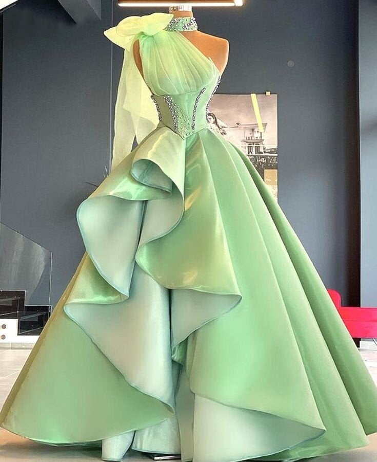 Lovely Beaded Prom Dresses Green A-Line Ruffles Formal Gowns AP6799