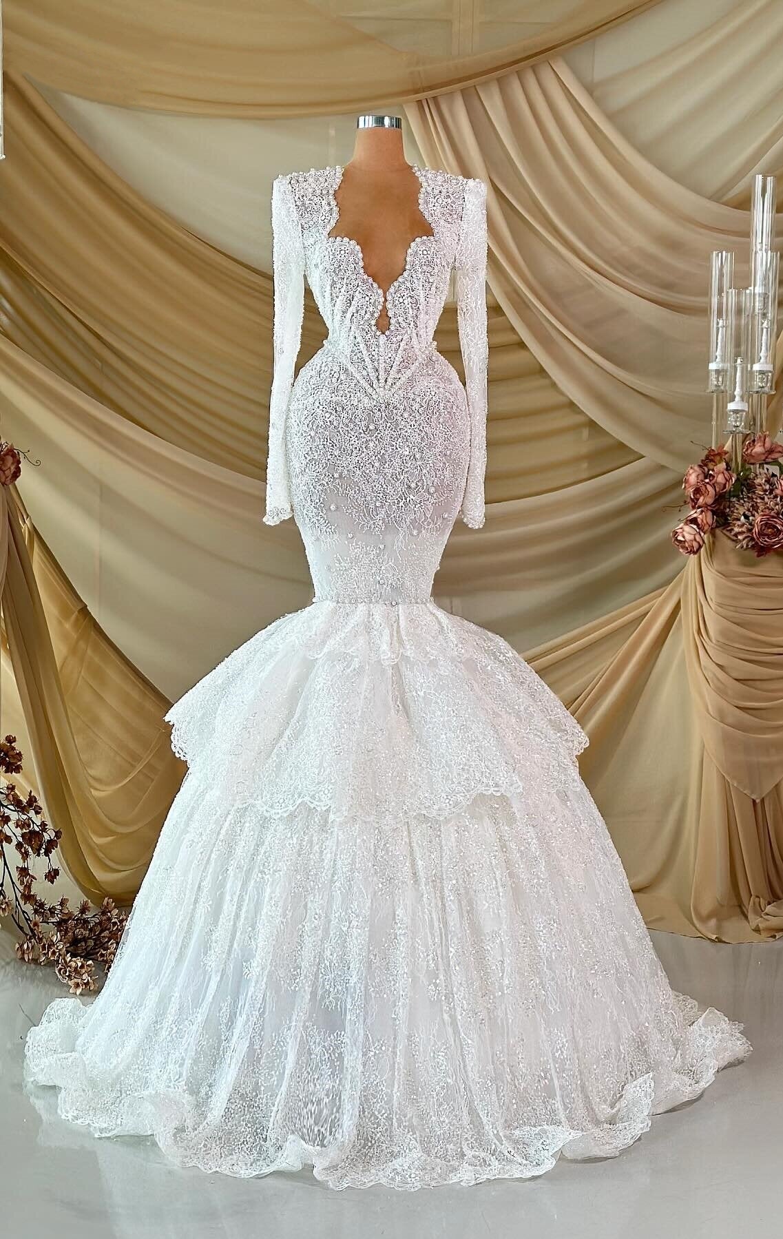 Classy V Neck Tiered Wedding Dress Mermaid Long Sleeve Bridal Outfit Beads Lace Bridal Dress AP6816