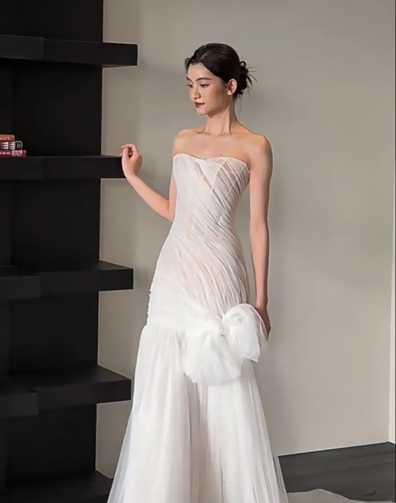 Ornate Strapless Mermaid Wedding Dress Bow Tulle Slit Bridal Dress AP6824