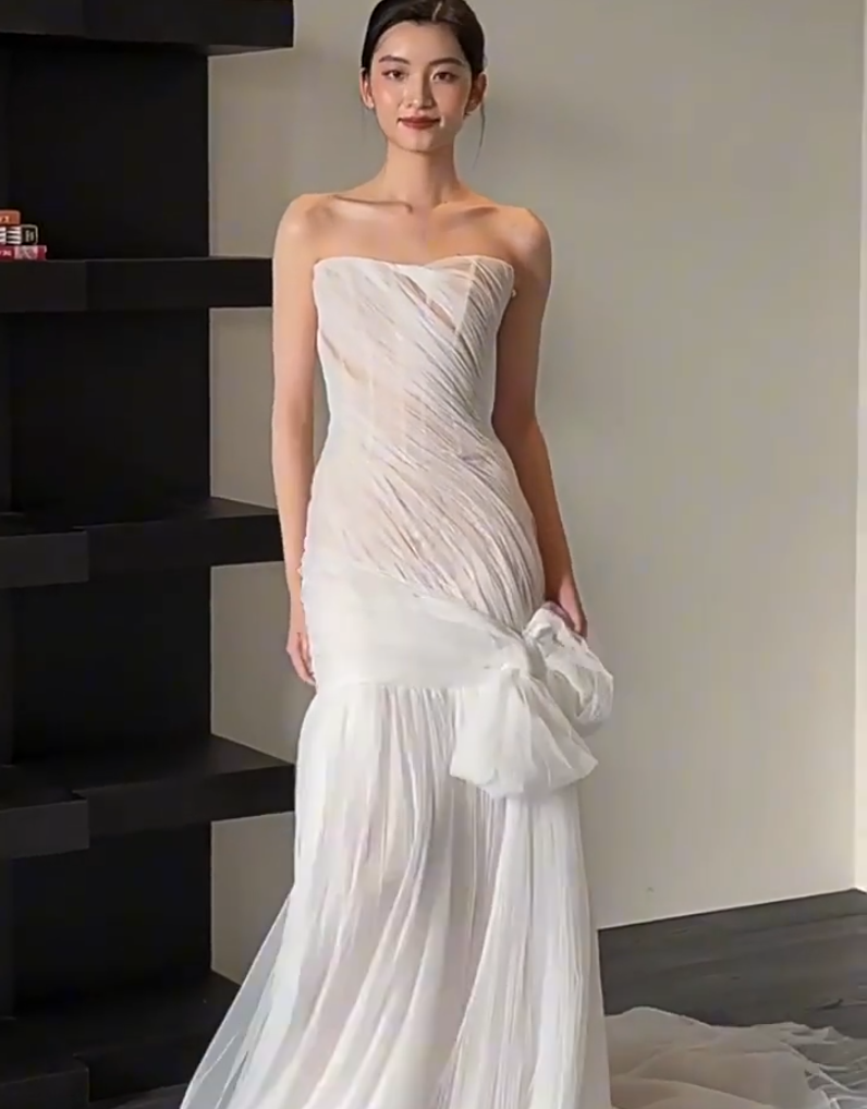 Ornate Strapless Mermaid Wedding Dress Bow Tulle Slit Bridal Dress AP6824