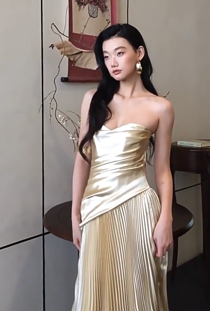 Fabulous Gold Prom Dress Strapless A-Line Pleated Evening Dresses AP6825