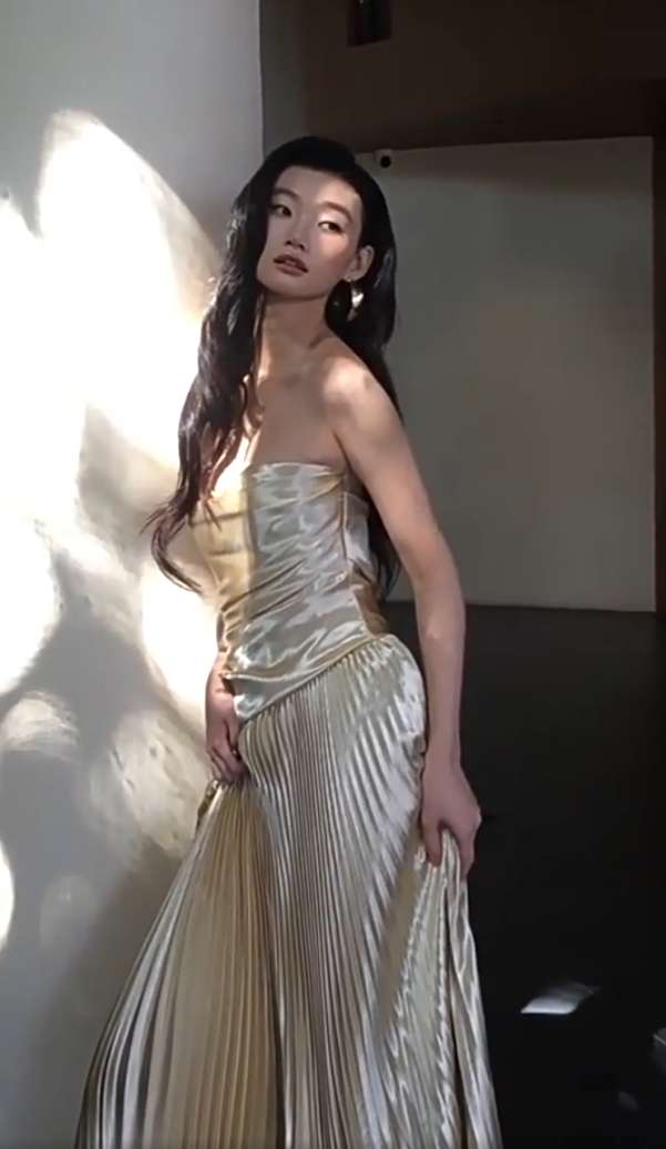 Fabulous Gold Prom Dress Strapless A-Line Pleated Evening Dresses AP6825