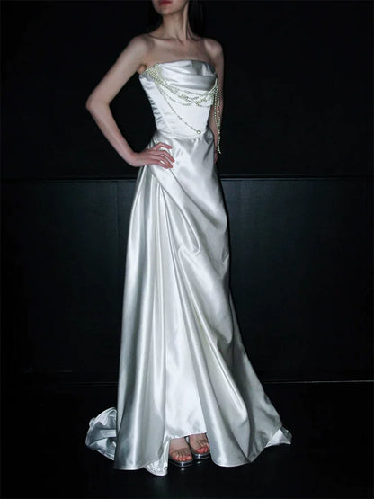 Luxurious Strapless A-Line Wedding Dress Beading Satin Bridal Dress AP6827