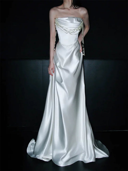Luxurious Strapless A-Line Wedding Dress Beading Satin Bridal Dress AP6827