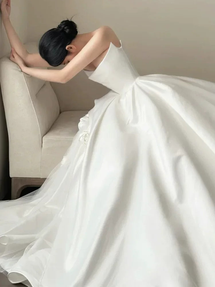 Sweet Strapless A-Line Wedding Dress 3D Appliques Satin Bridal Dress AP6833