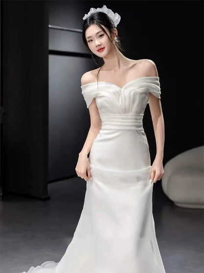 Fashionable Off-Shoulder Wedding Dress Pleated Satin Mermaid Bridal Dress AP6849