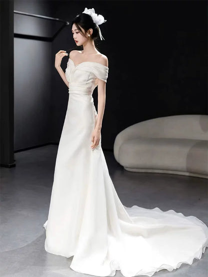 Fashionable Off-Shoulder Wedding Dress Pleated Satin Mermaid Bridal Dress AP6849