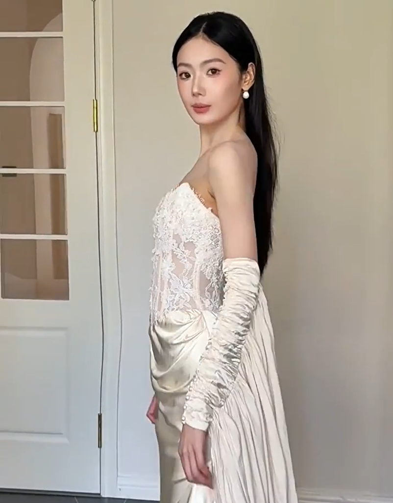 Minimalist Strapless Ivory Wedding Dress Lace Sequins Bodice Satin Mermaid Bridal Outfit AP6851