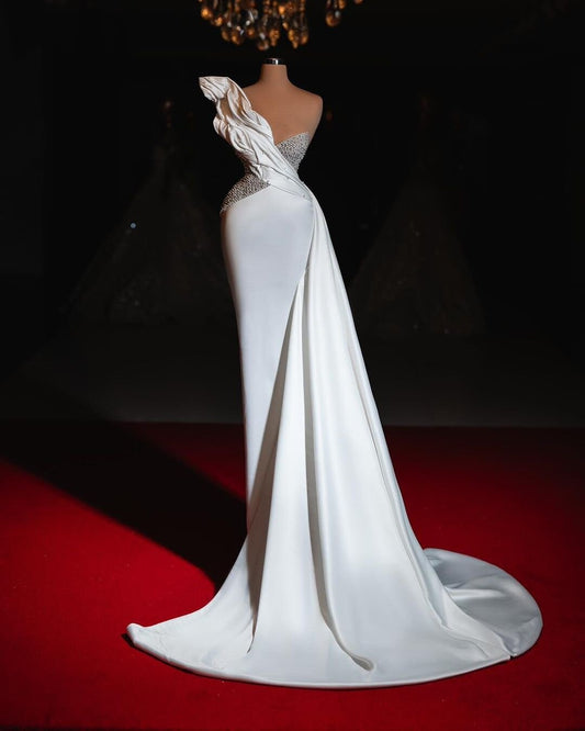 Gen Z Style One Shoulder Ruffles Wedding Dress Beaded Sheath Bridal Dress AP6874