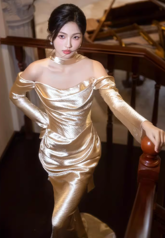 Boho-Inspired Off-Shoulder Gold Prom Dress Long Sleeve Sheath Formal Outfit AP6880
