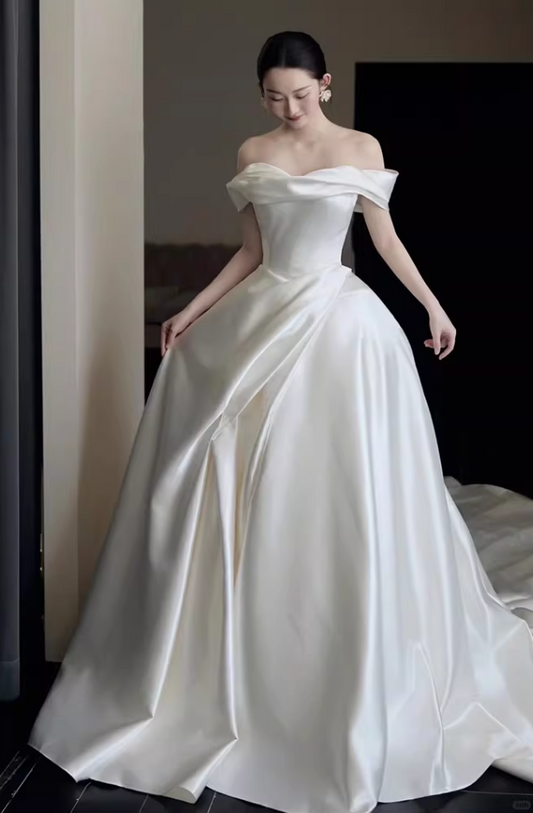 Beautiful Off-Shoulder A-Line Wedding Dress Satin Bridal Outfit AP6884