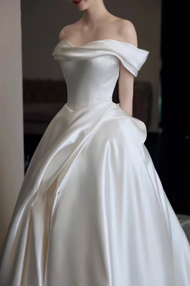 Beautiful Off-Shoulder A-Line Wedding Dress Satin Bridal Outfit AP6884