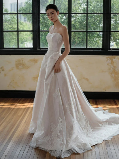 Enchanting Strapless A-Line Wedding Dress Appliques Tulle Bridal Gown AP6885